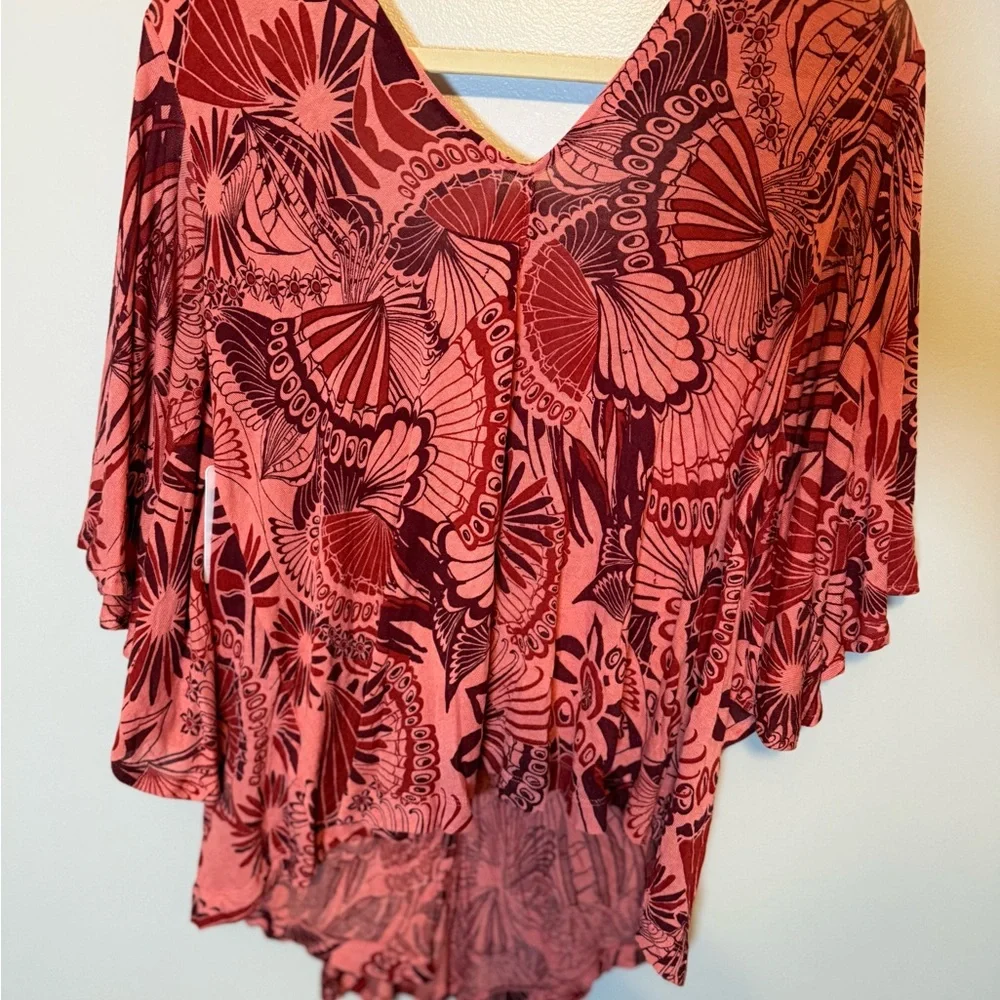 NWT Free People Open Sleeve Floral V-Neck Top Coral Combo Sz L